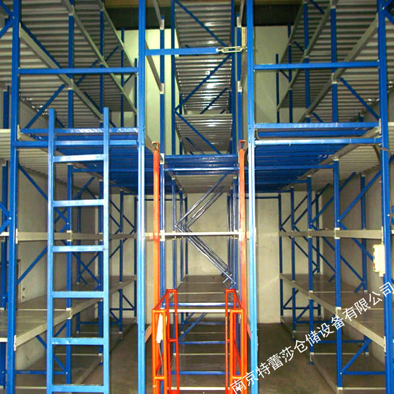 中型閣樓式貨架鋼平臺(tái) 中型閣樓式貨架鋼平臺(tái)